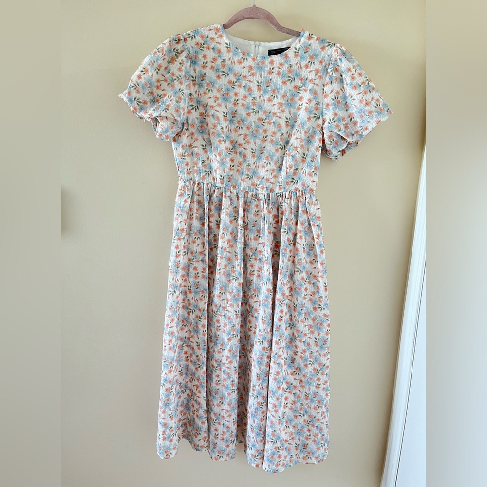 Floral white prairie midi dress 👗